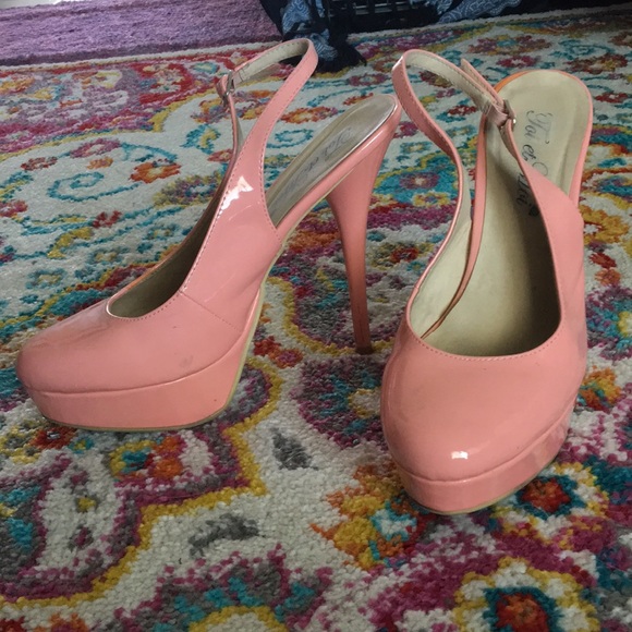 Shoes - Pink 81/2 heels